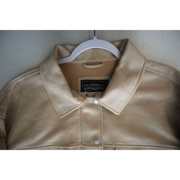 Levi’s LW2WS235 Women’s Plus Sz 3X Sand/Beige Faux Suede Collared Shacket - Picture 3 of 15